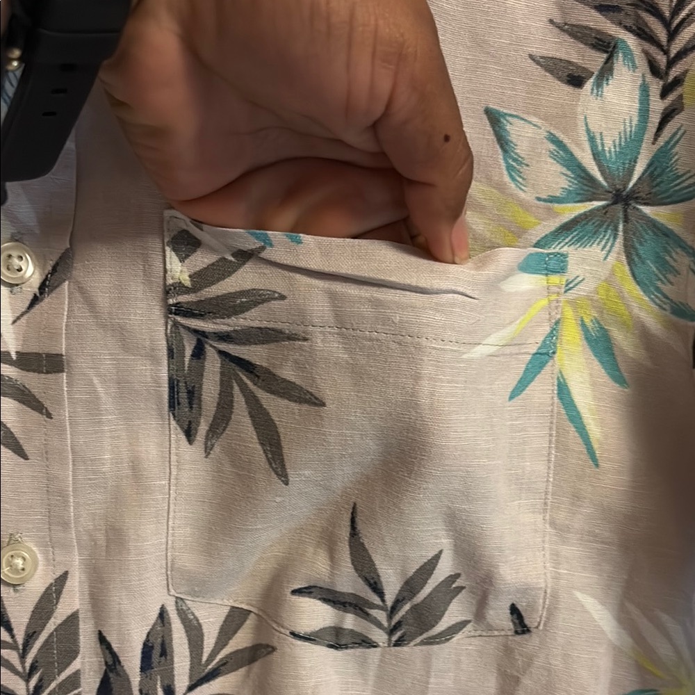 Banana Republic Gray and Yellow Casual Button Down Shirt - Picture 4 of 5